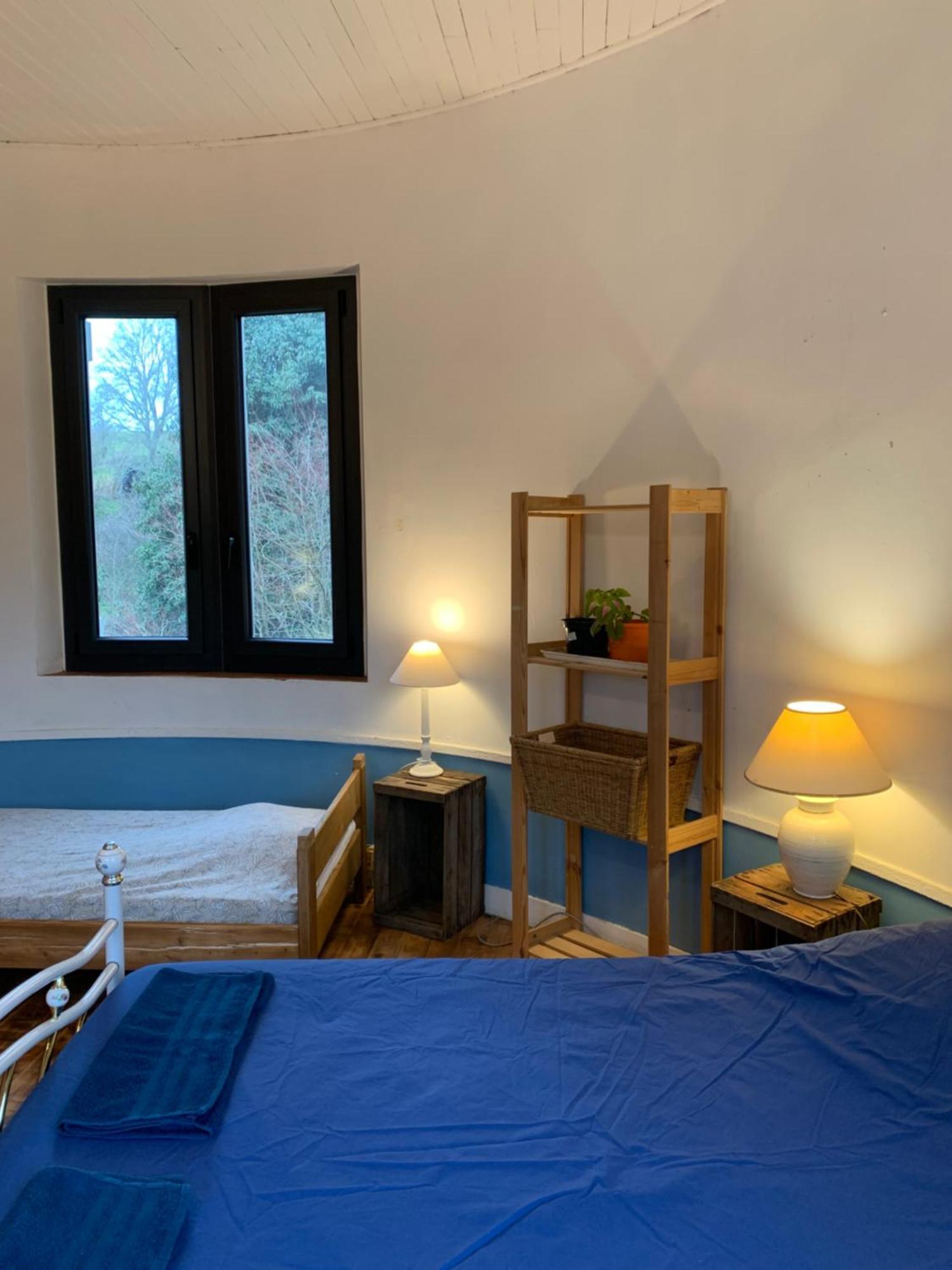 Les Favouilles - Gite & Chambres D Hotes Dauphin 部屋 写真