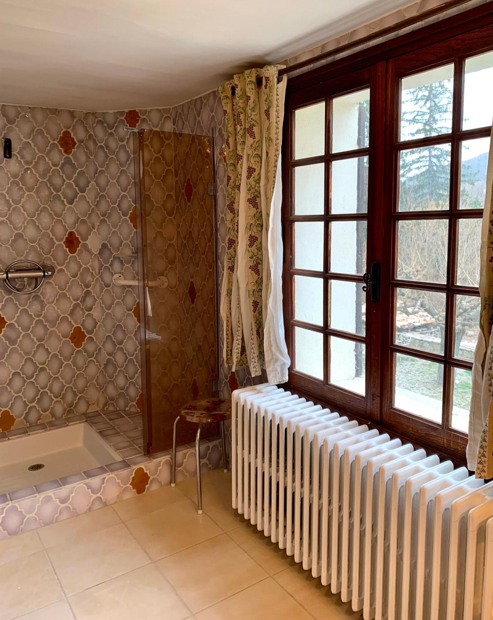 Les Favouilles - Gite & Chambres D Hotes Dauphin エクステリア 写真