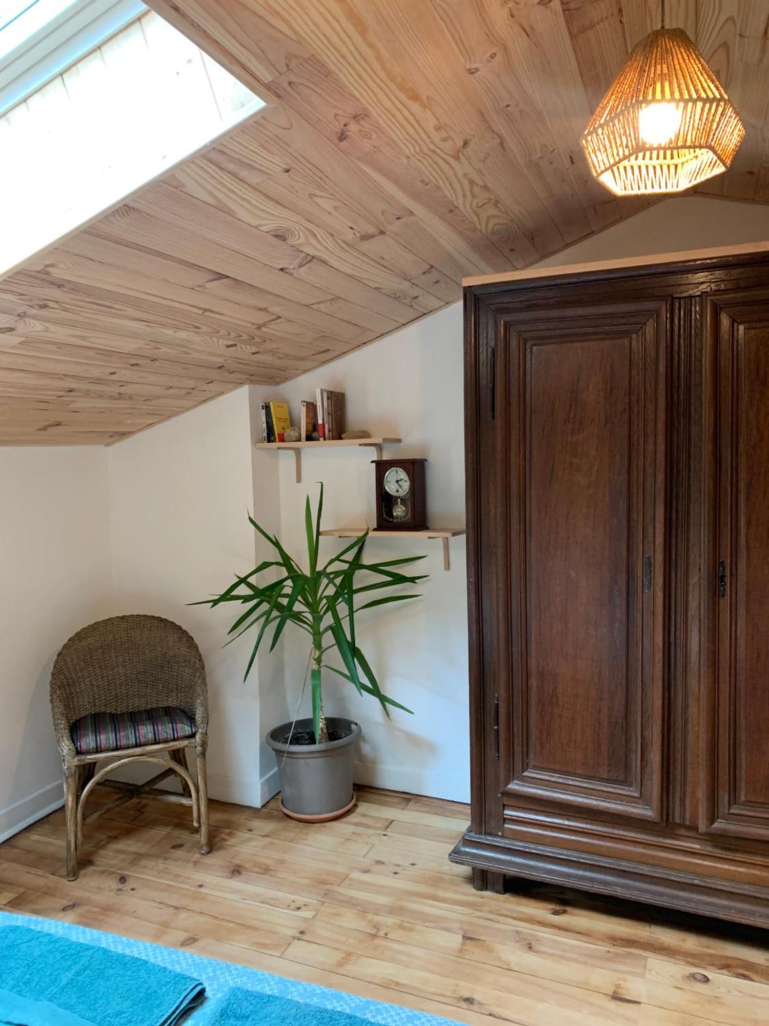 Les Favouilles - Gite & Chambres D Hotes Dauphin エクステリア 写真