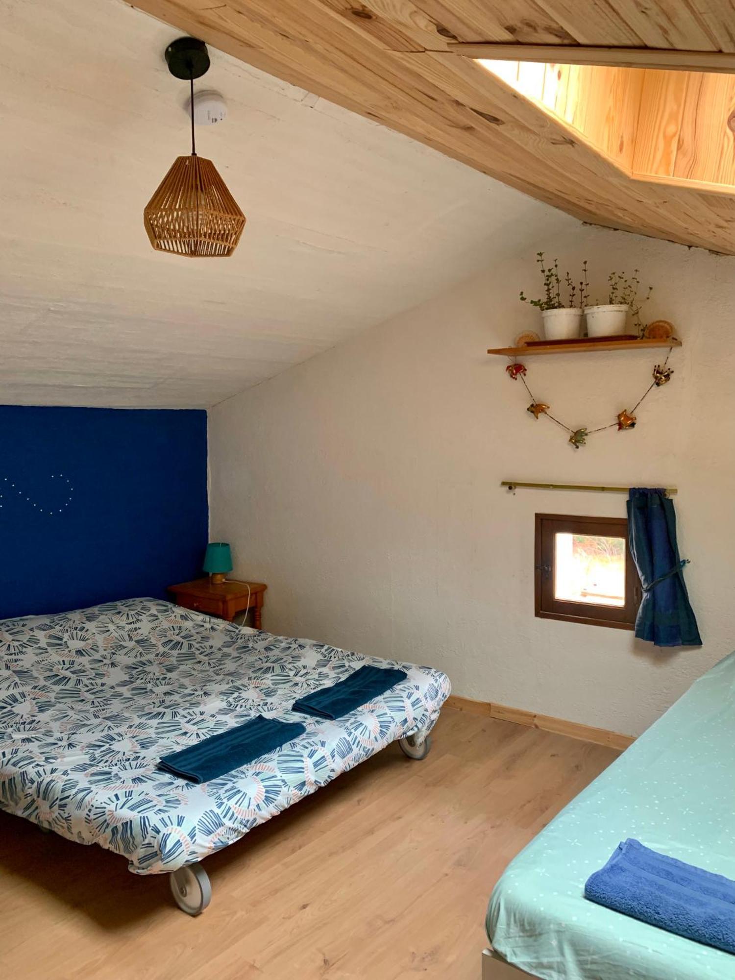 Les Favouilles - Gite & Chambres D Hotes Dauphin エクステリア 写真